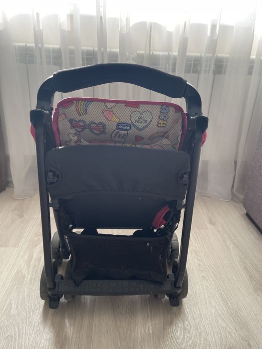 Коляска chicco (очень легкая)
