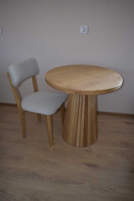 Stół ekskluzywny drewniany lamele stożek Producent