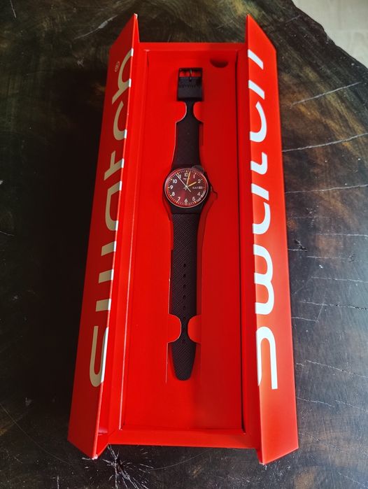 Zegarek Swatch Originals Medium SO28B704 Sir Red