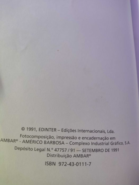 Livro Jardins da Maré Baixa de Maria José Almada Negreiros