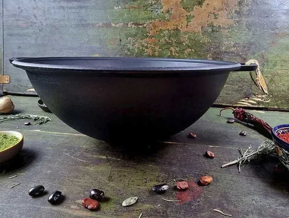 Казан чугунний 8,12,15,18л кришкою сковородою форми Wok ВІД ВИРОБНИКА