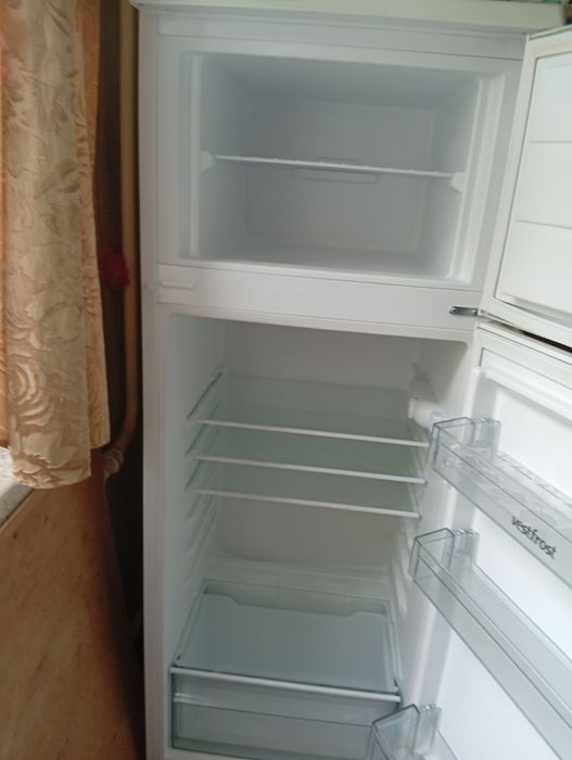 Холодильник Vestfrost CX 232 W
