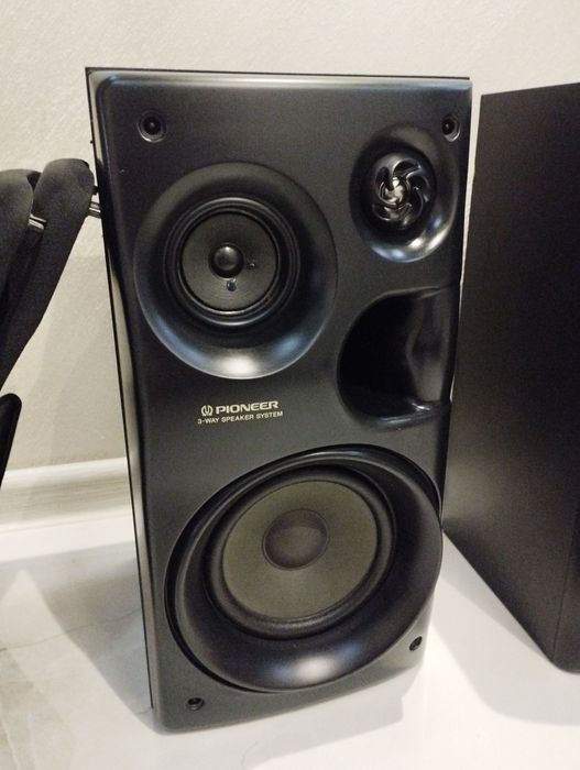 Колонки PIONEER S-P550
