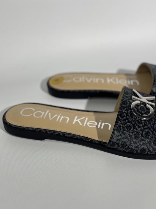 Шльопанці Calvin Klein