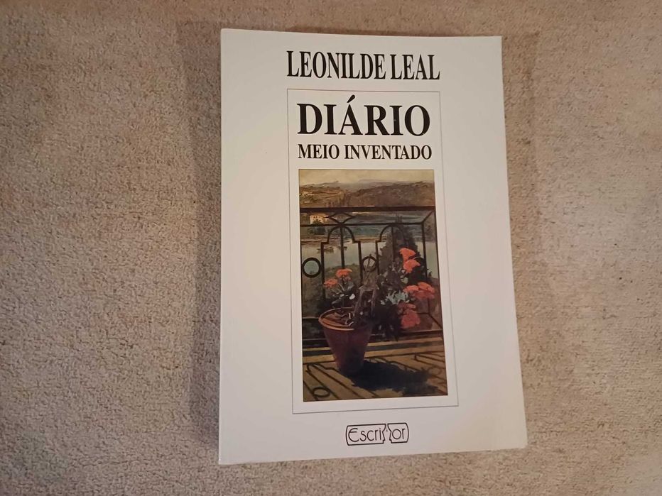 Livro- Diário meio inventado, de Leonilde Leal. Edit Escritor 1996
