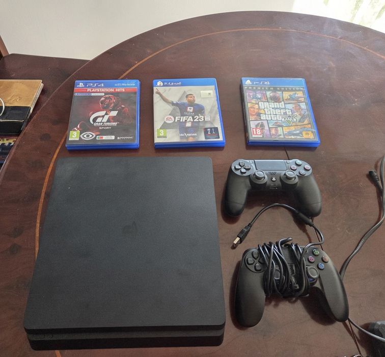 PlayStation 4 (PS4) + 2 Comandos + 3 Jogos | COMO NOVO