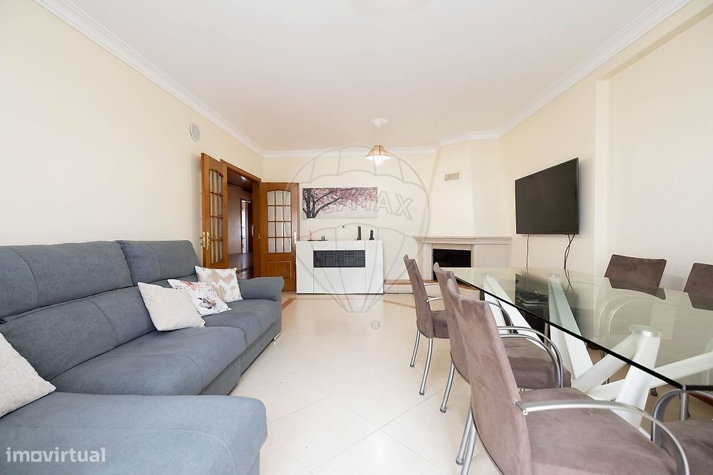 Apartamento T3 para venda — Ramada E Caneças, Lisboa