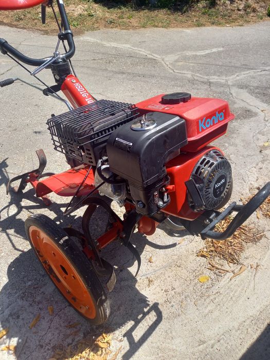 Motoenchada a gasolina.