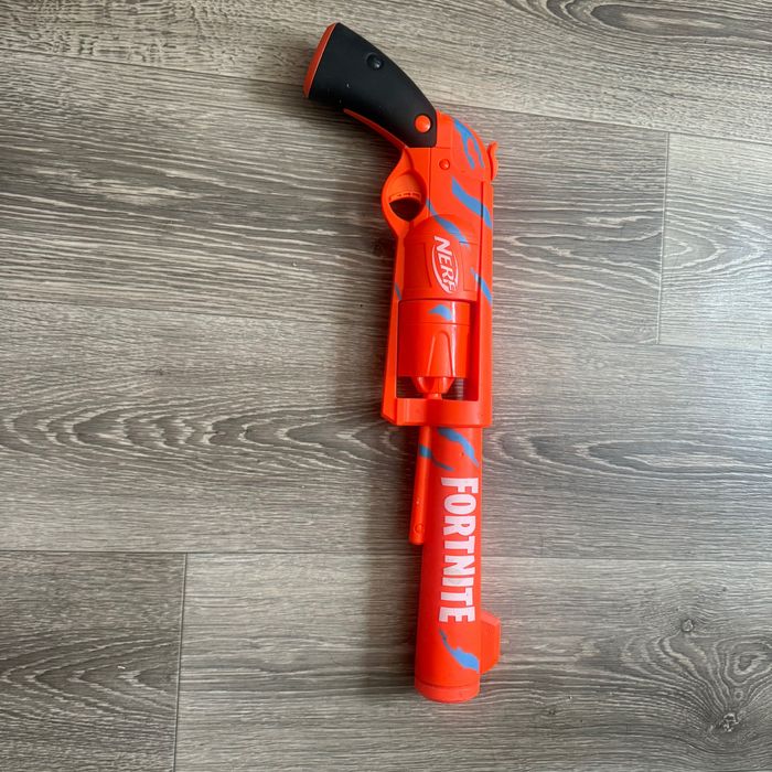 Продам б/в бластери Nerf