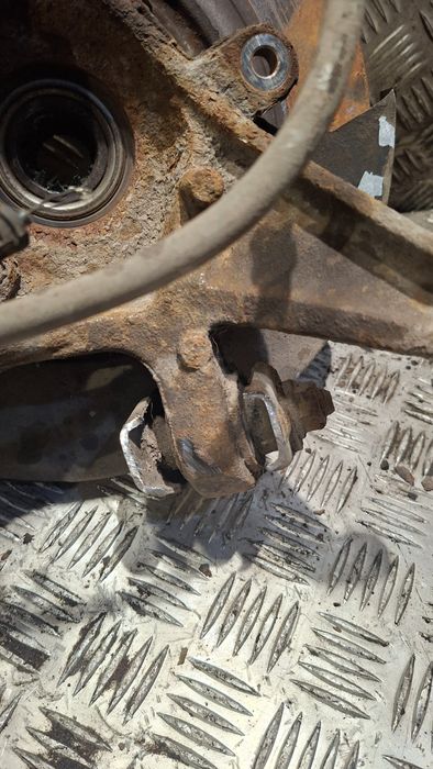 Zwrotnica Wahacz Prawy Tył Bmw E46 2.0D