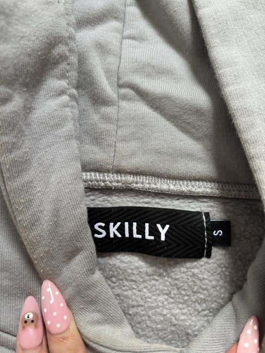 bluza skilly szara z dobermanem boxy