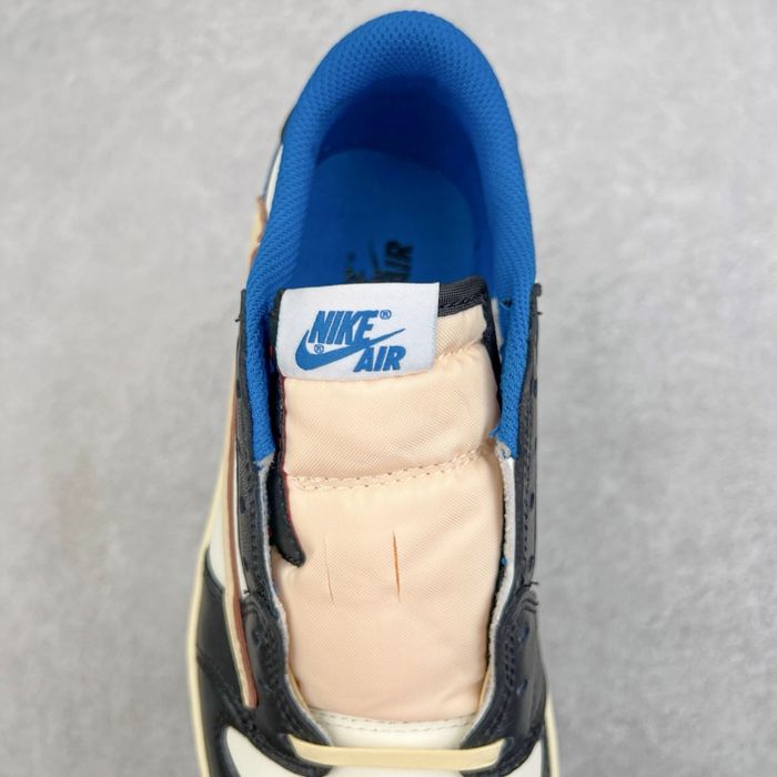 Tenis NK SCT Novos