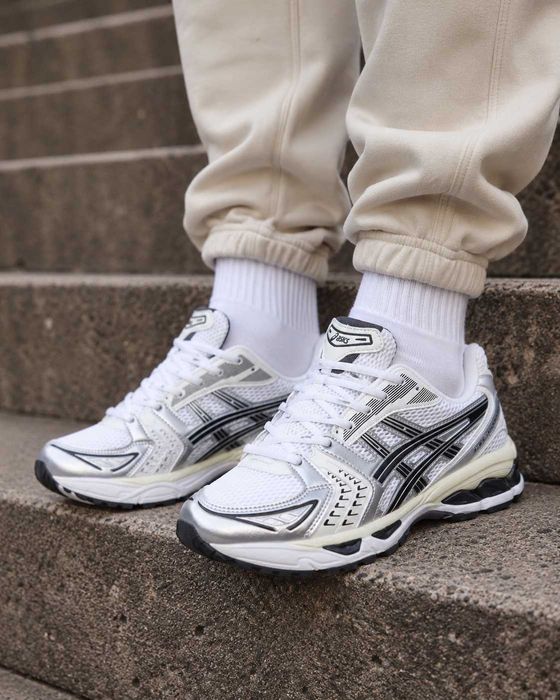 Кросівки Asics Gel-Kayano 14 білі/срібні сітка унісекс 37-41 без передоплати