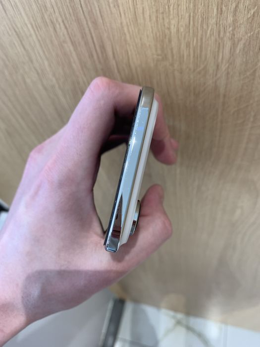 б/у IPhone Air 256гб White Neverlock