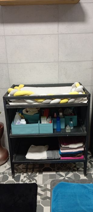 Trocador IKEA pintado