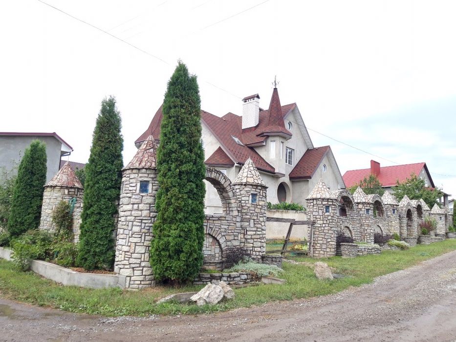 Продам розкішний будинок Жовтневе