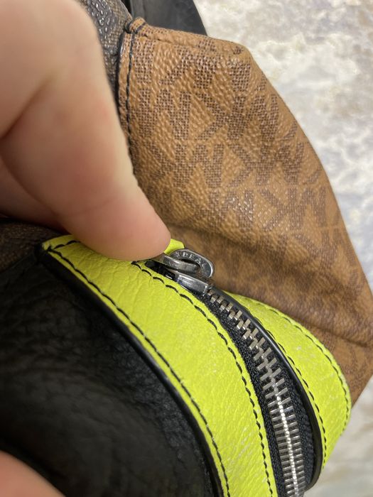 Рюкзак Michael Kors Cooper Two Tone Logo and Leather Backpack