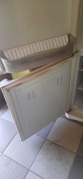 Холодильник Indesit