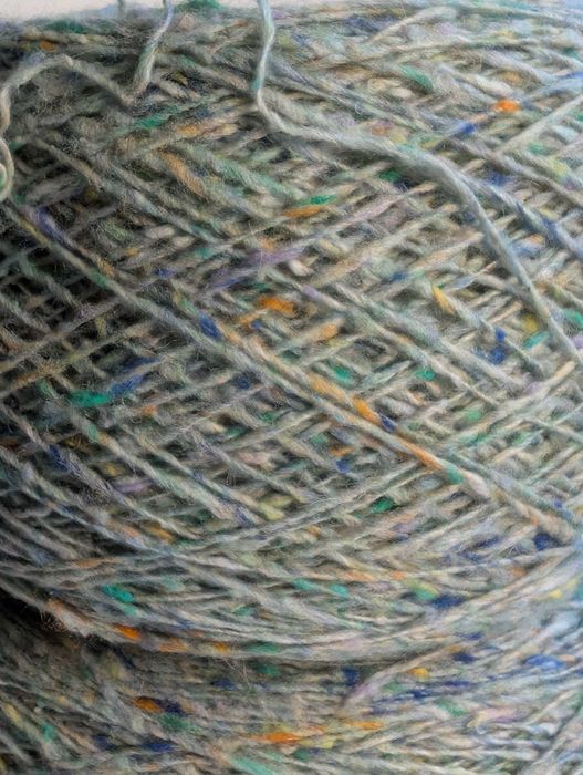 Пряжа "ТВІД" зеленого кольору