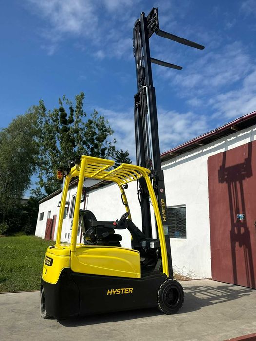 Навантажувач штабелер 1416 Навантажувач HYSTER J2,0XNT  2,0t 4850мм
