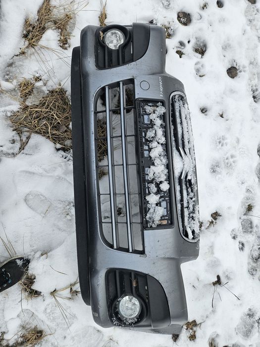 Citroen C2 zderzak przód  KTHC