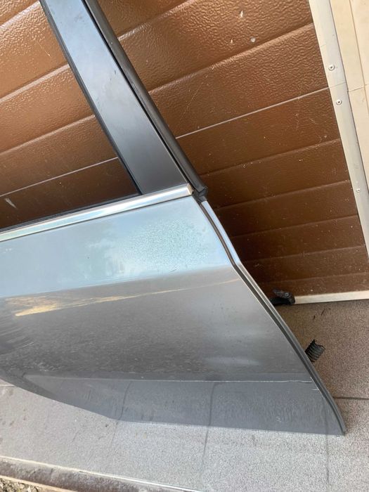 Bmw 5 e61 kombi drzwi prawy tył prawe SPACEGRAU A52/7