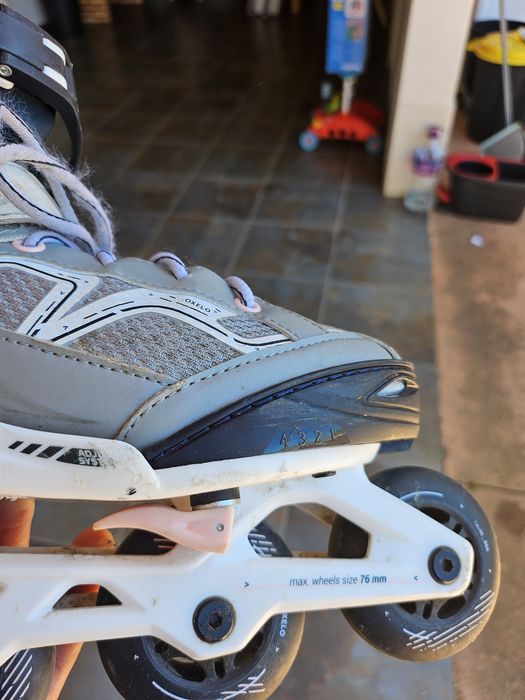 Patins oxelo tradicional e com todas alinhadas