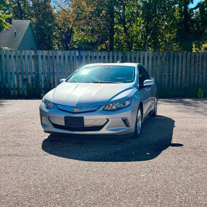 Chevrolet Volt LT      2017