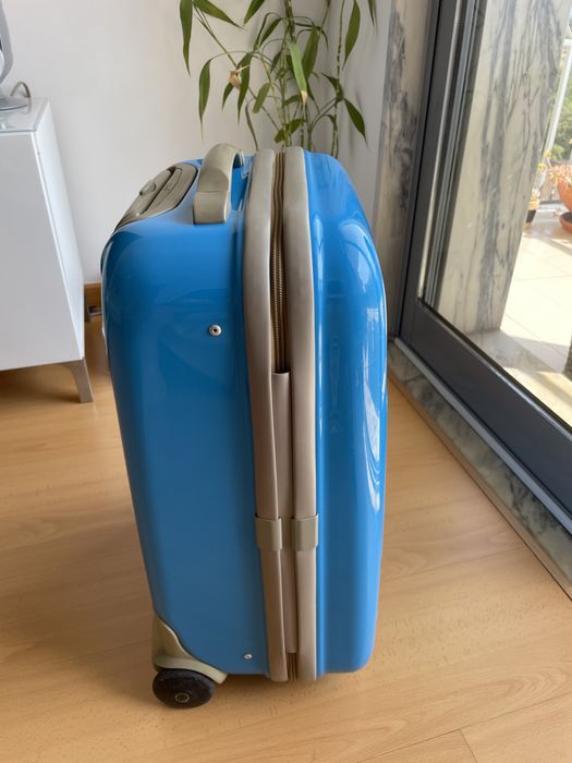 Mala Benetton – Medida Cabine (50 x 37 x 24) – Bom Estado