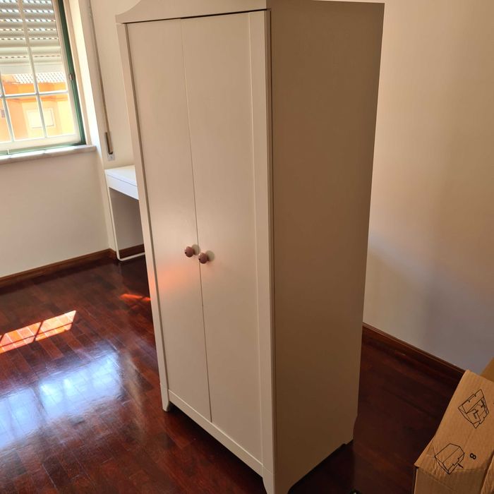 Roupeiro IKEA branco - 2 portas - 174/75/50 cm