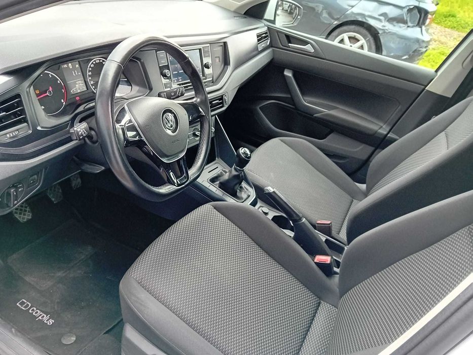 VW Polo 1.0 - Nacional ( pequeno sinistro )