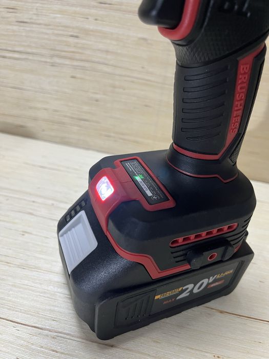 Шуруповерт Vitals AU1832c BL/безщ/32Нм/без Акб та ЗП/Кейс/Метал патрон