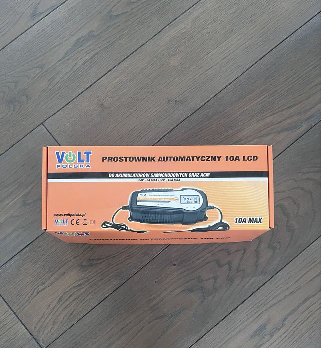 Зарядний пристрій Volt Polska 10A LCD