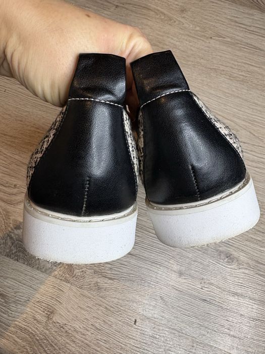 Loafery mokasyny buty wsuwane damskie Karl Lagerfeld 40,5