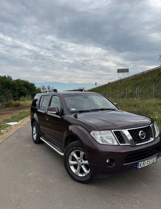 Продам Nissan Pathfinder 2.5 TDI 4x4