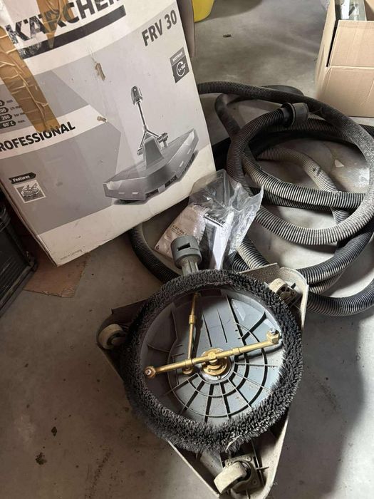 Myjka do kostki Karcher FRV 30