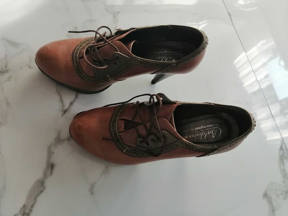 Buty Baldaccini 37 na szpilce