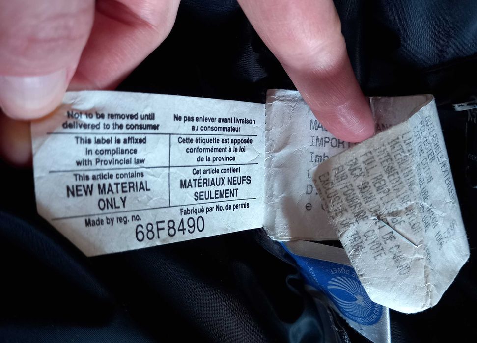 пуховик жіночий Canada Goose короткий червоний