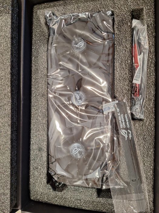 ASUS ROG Strix RTX 2060 Super OC 8GB – Nunca usada