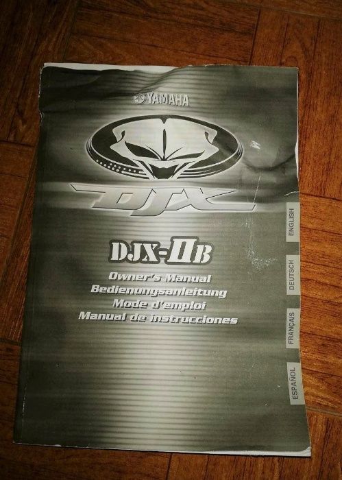 Yamaha DJX 2B Groovebox