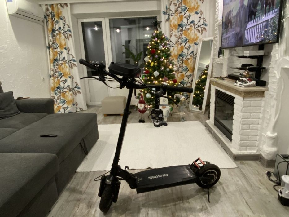 Електро самокат Kugo m4 pro