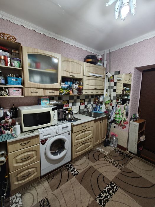 Продам кімнату в гурт. з ремонтом та водою