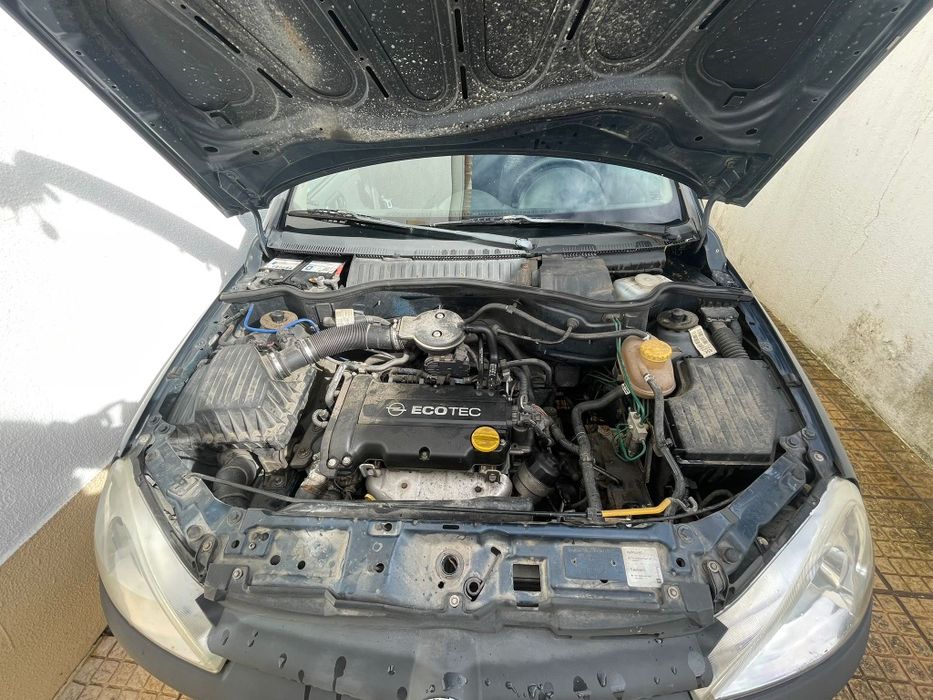 Opel corsa 1.2 ano 2001