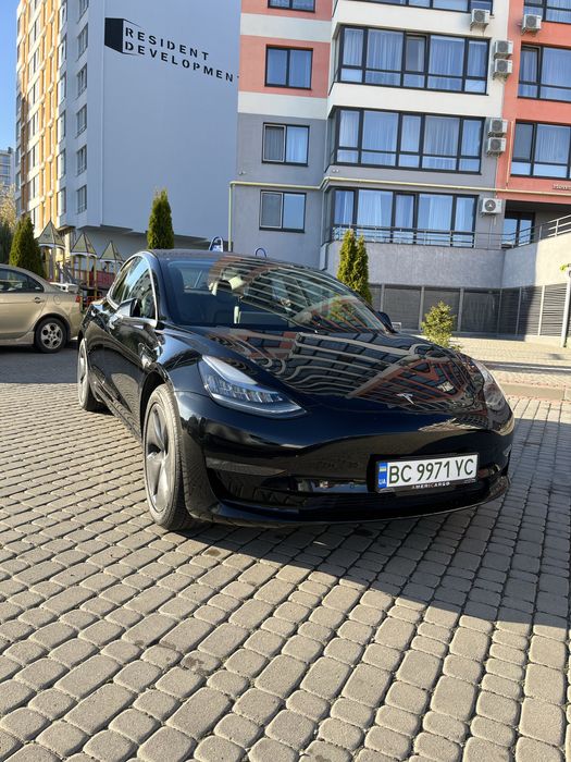 Tesla Model 3 Long range