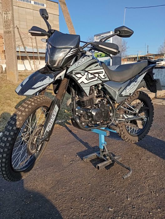 Продам мотоцикл Forte XSR 300c