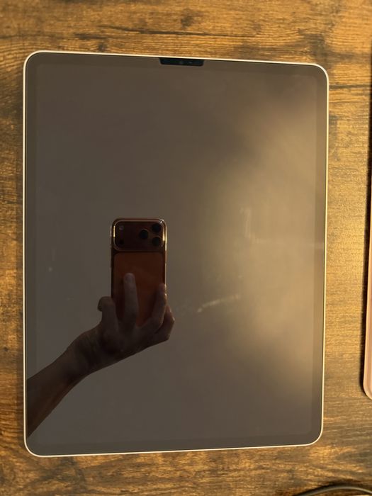 iPad Pro 12,9 (6ª geração) + Apple Pencil 2ª geração + capa/teclado