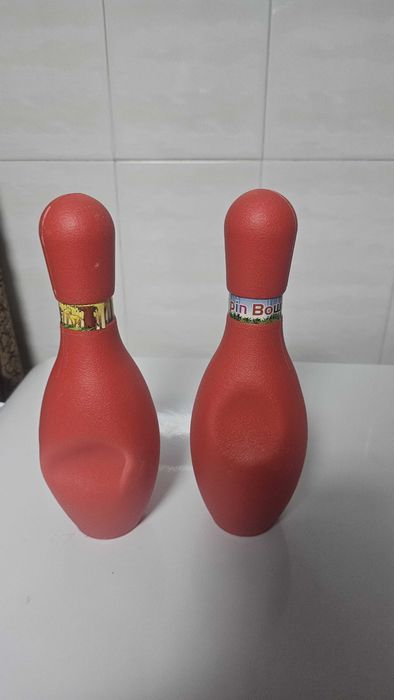 Jogo de bowling em plástico