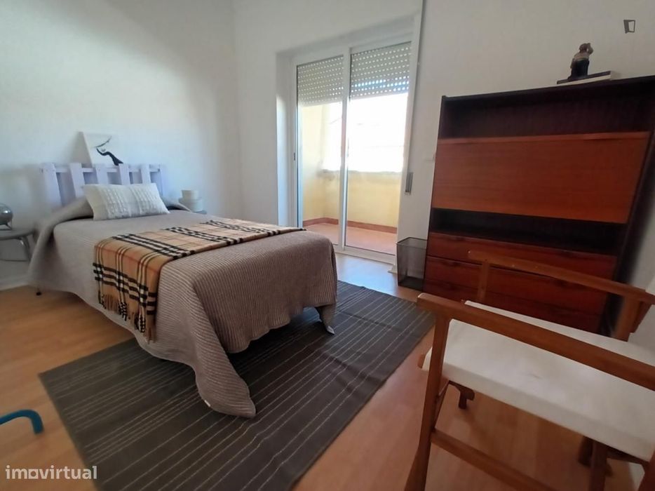 Room - located in Lisbon