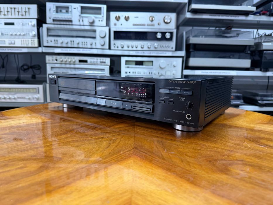Odtwarzacz płyt CD Sony CDP-670 Audio Room