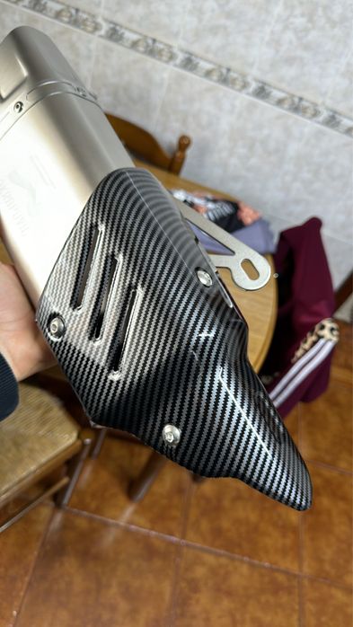 Escape Akrapovic | Cinza